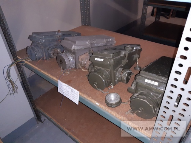 Sprzęt elektroniczny - pakiet zawierający 144 poz. asort. (wg oddzielnego wykazu), w tym m.in.: notebooki (bez dysków twardych), telefony, multimetry itp. 